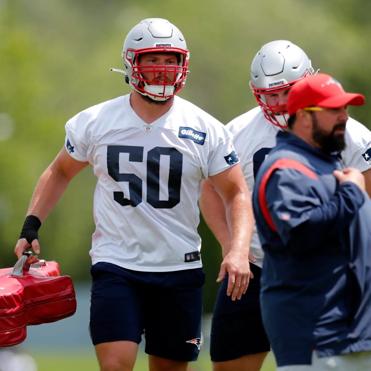 Patriots Justin Herron opening eyes on O-line