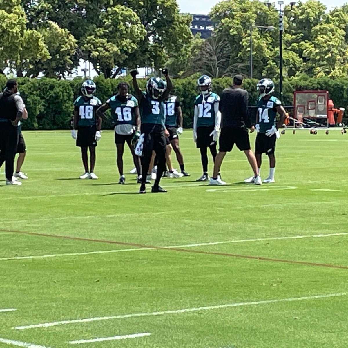 Eagles WR Quez Watkins is changing his jersey number