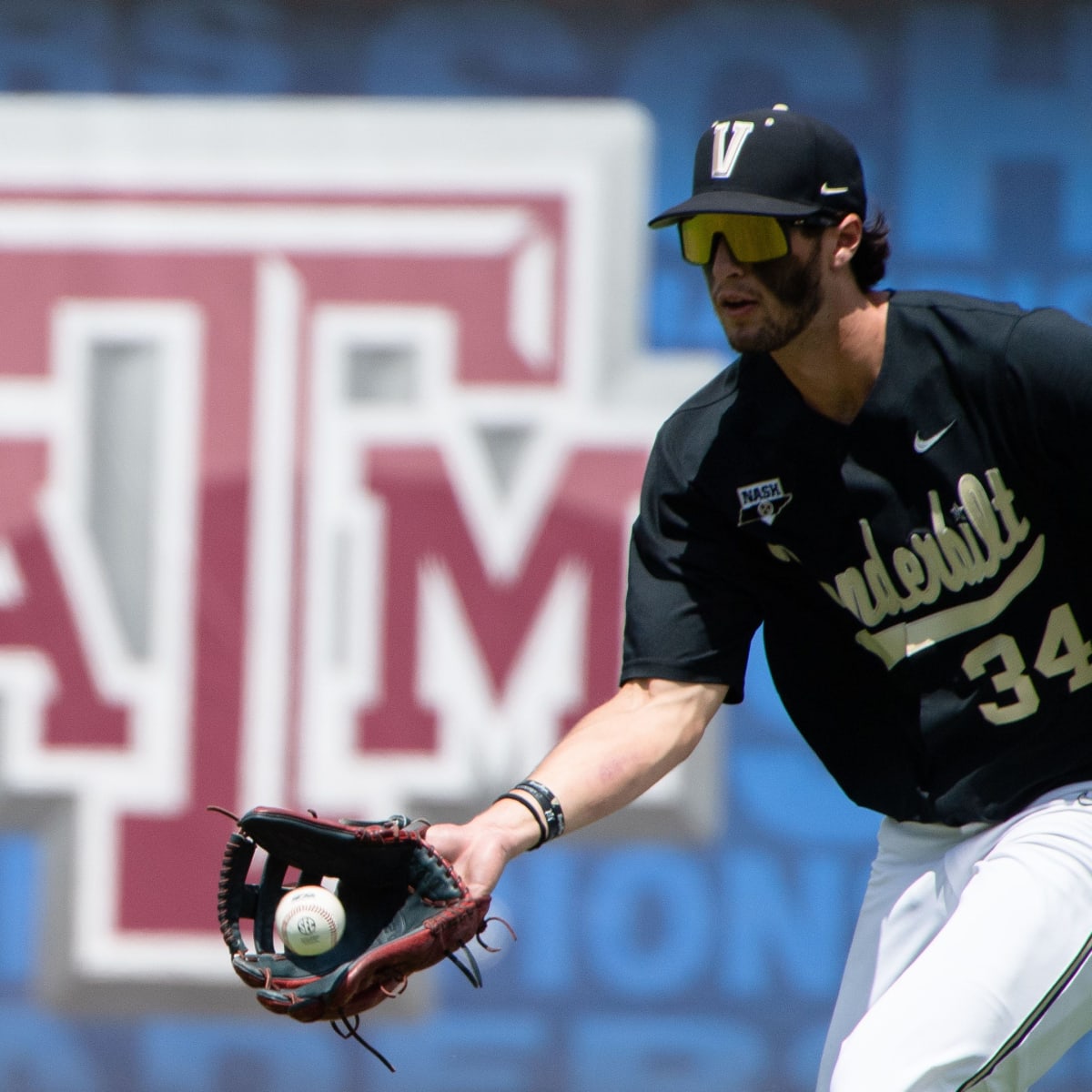 New York Yankees select Spencer Jones in first round of MLB Draft