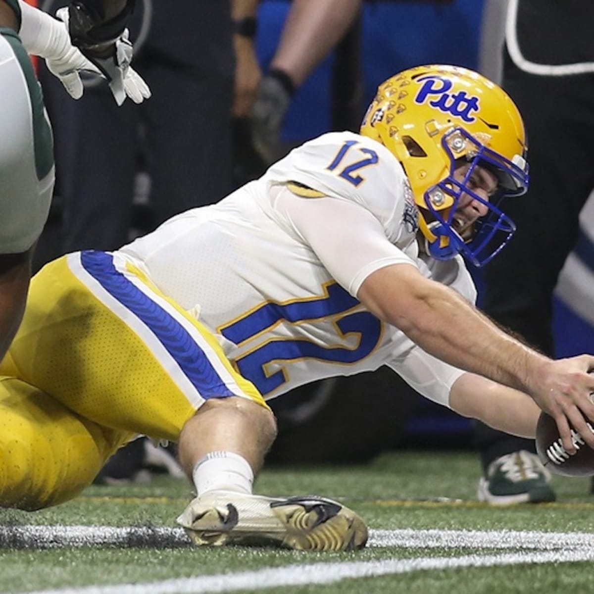 Pitt Panthers LB SirVocea Dennis, QB Kedon Slovis Won't Walk on Senior Day  - Sports Illustrated Pittsburgh Panthers News, Analysis and More