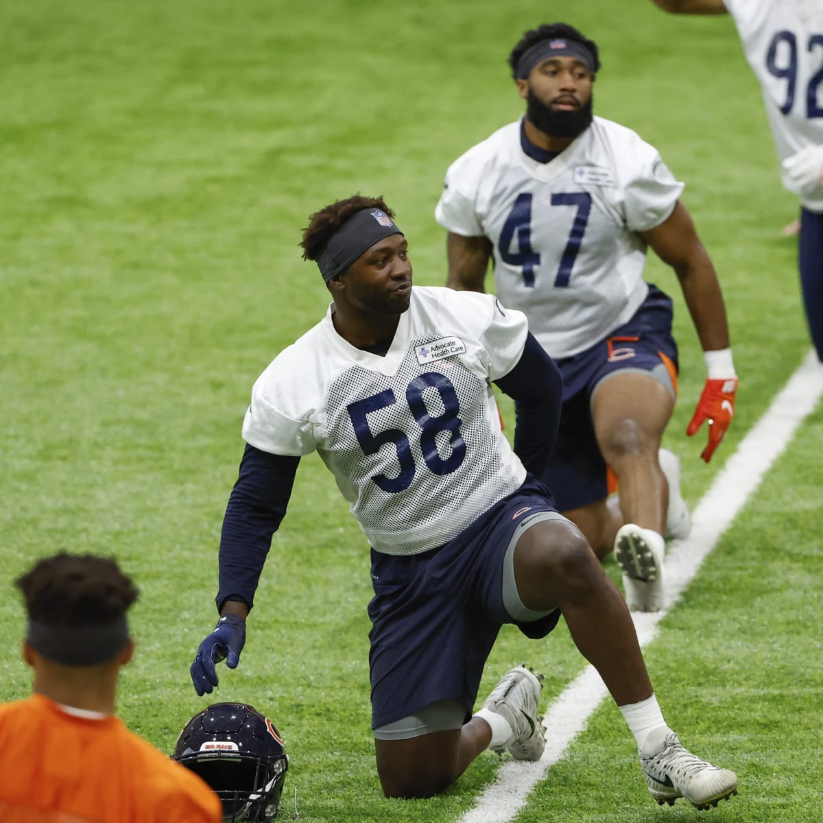 Roquan Smith of the Chicago Bears celebrates after defeating the