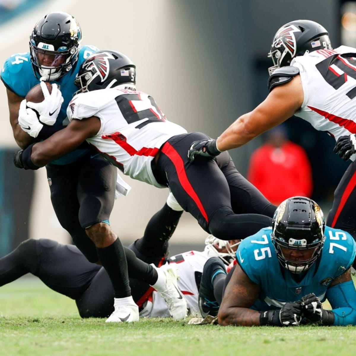 Jacksonville Jaguars' Foyesade Oluokun, Josh Allen Earn Votes on Rankings  of Top LBs and EDGEs - Sports Illustrated Jacksonville Jaguars News,  Analysis and More