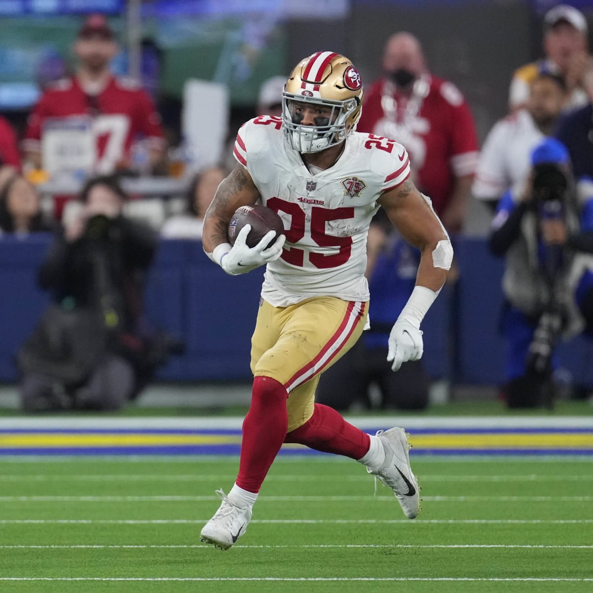 On the final drive of San Francisco 49ers running back Elijah