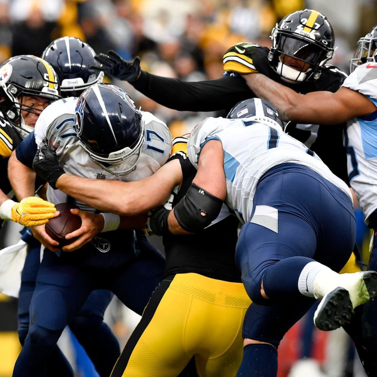 Steelers 40, Titans 17: Marcus Mariota 4 INTs, Ben Roethlisberger 4 TDs