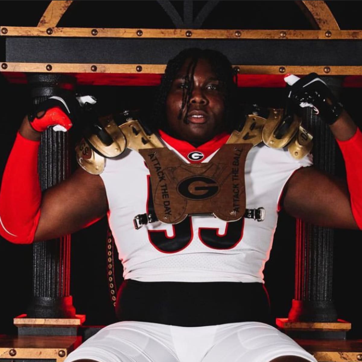 LOOK: 2024 DB commit Antione Jackson shows off Georgia football