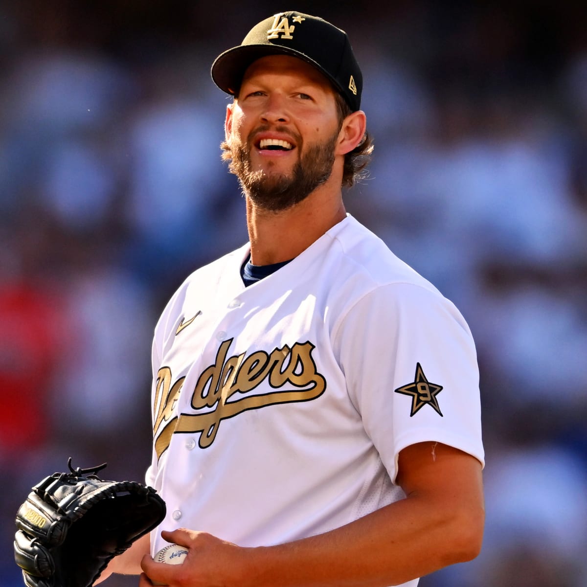 Los Angeles Dodgers bringing back ace Clayton Kershaw on 1-year deal 