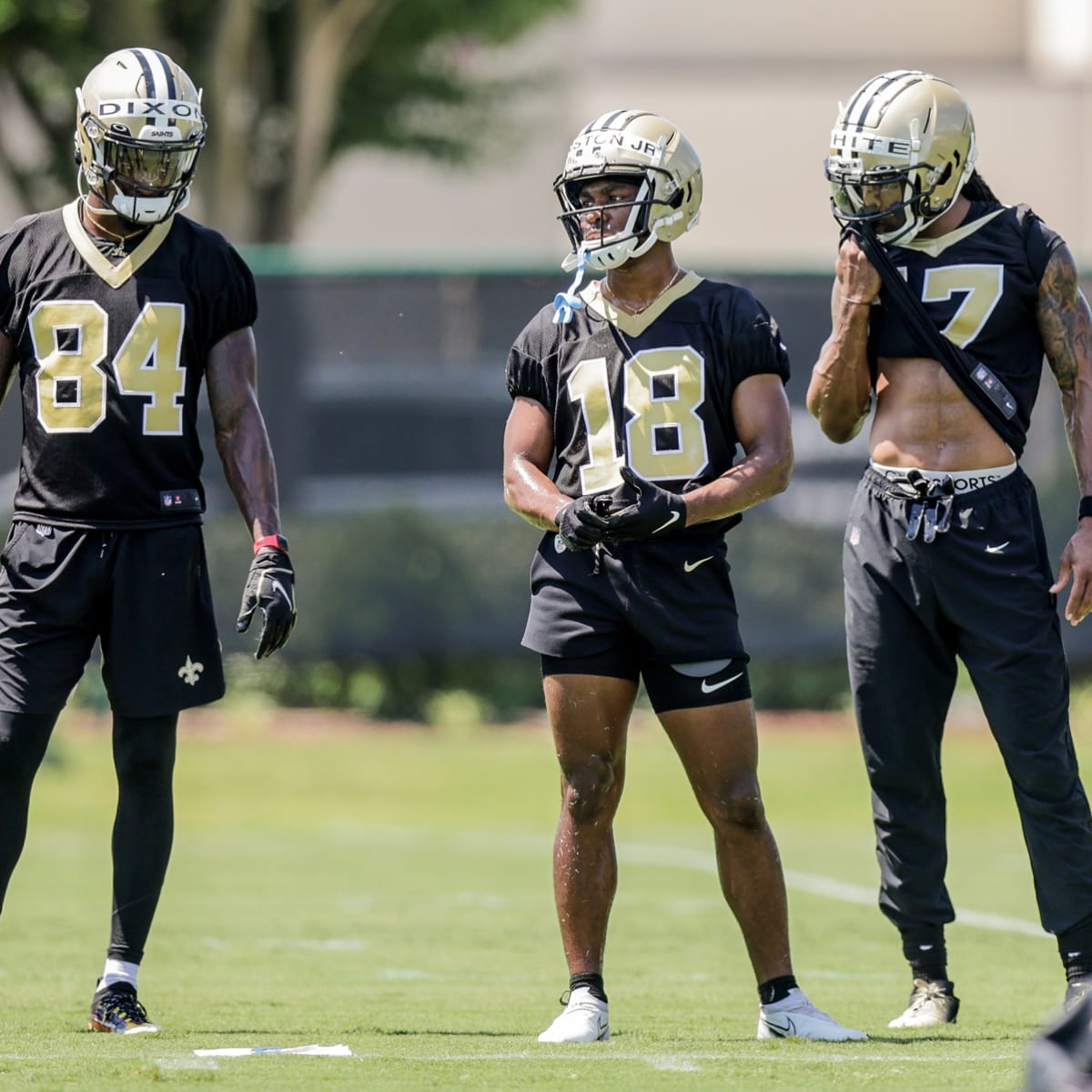 saints training top