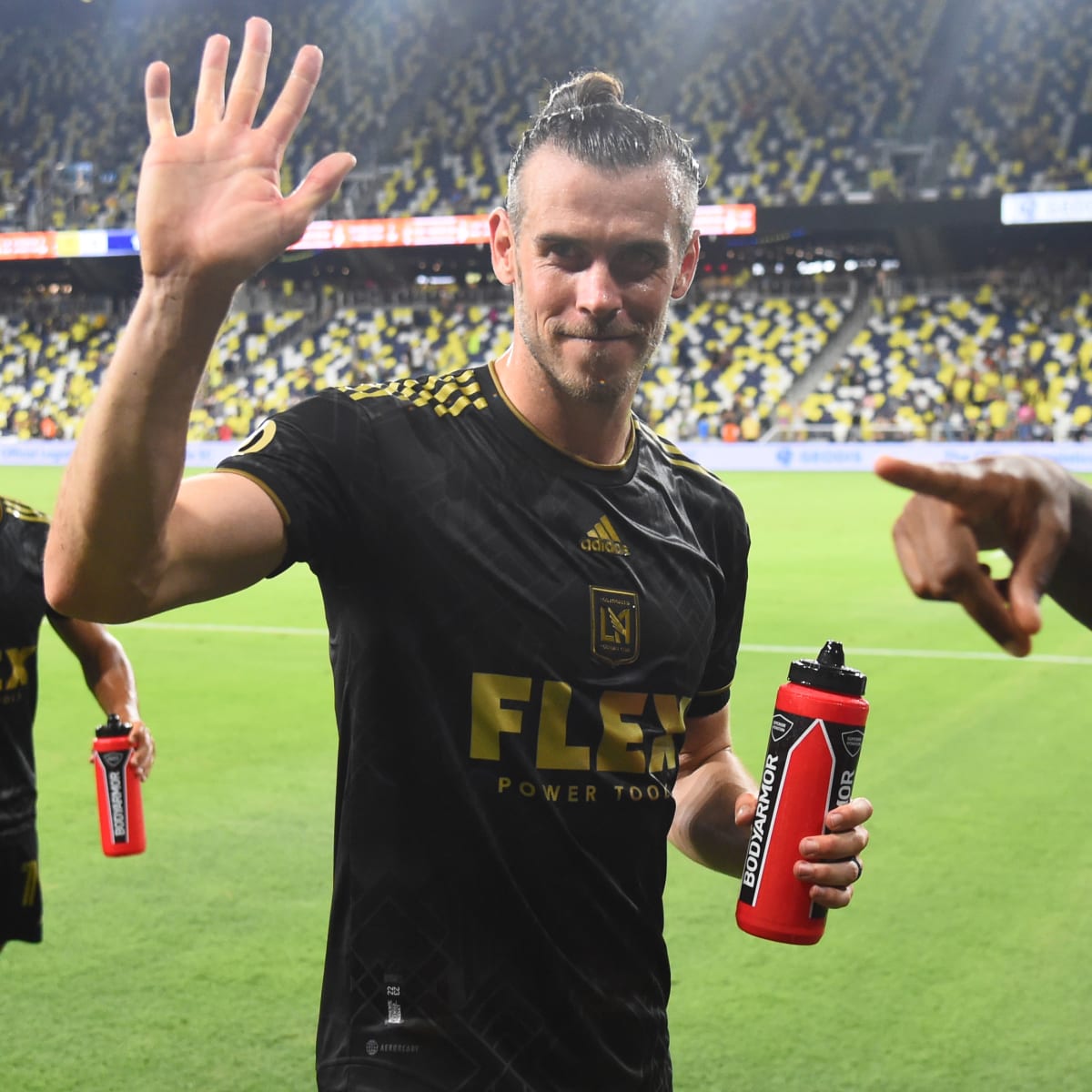 Gareth Bale Scores First Goal for LAFC to Seal Win (VIDEO