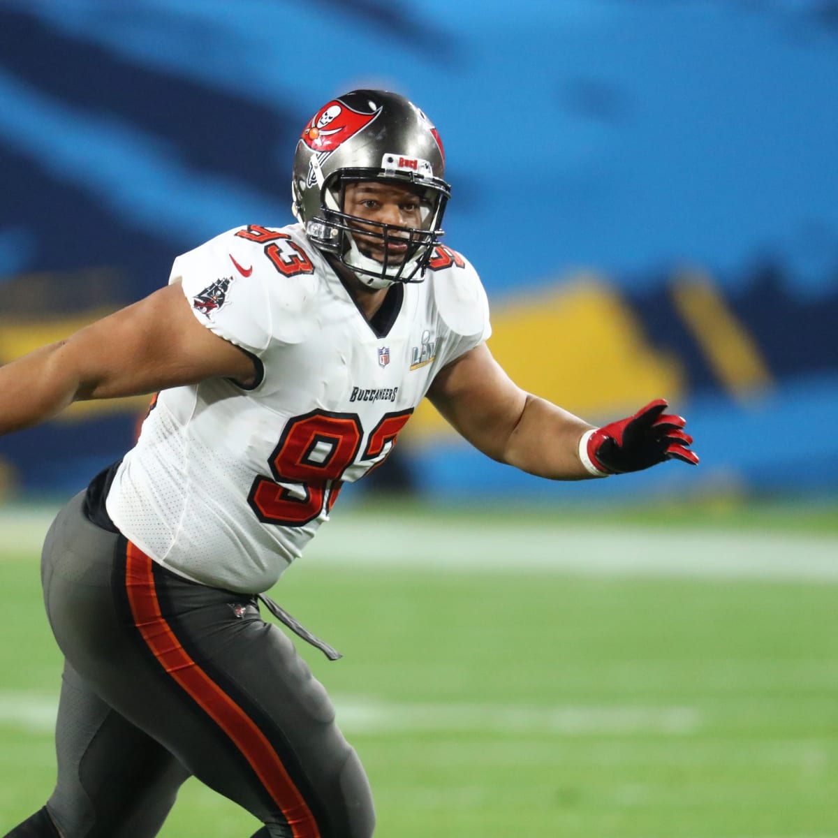 Tampa Bay Buccaneers tackle Ndamukong Suh almost signed with New York Jets  - Sports Illustrated New York Jets News, Analysis and More