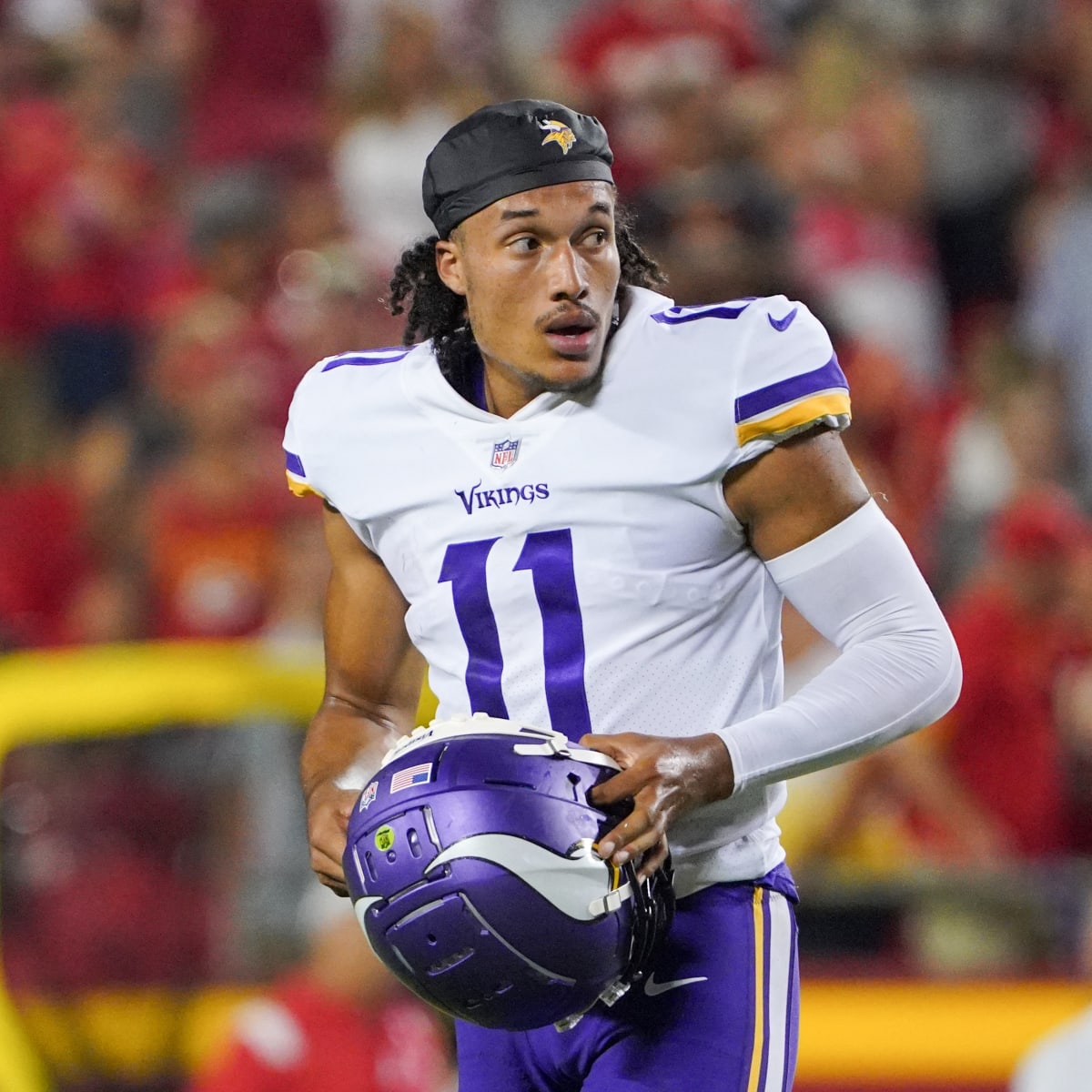 Vikings cut Sean Mannion, Kellen Mond, keep just two quarterbacks