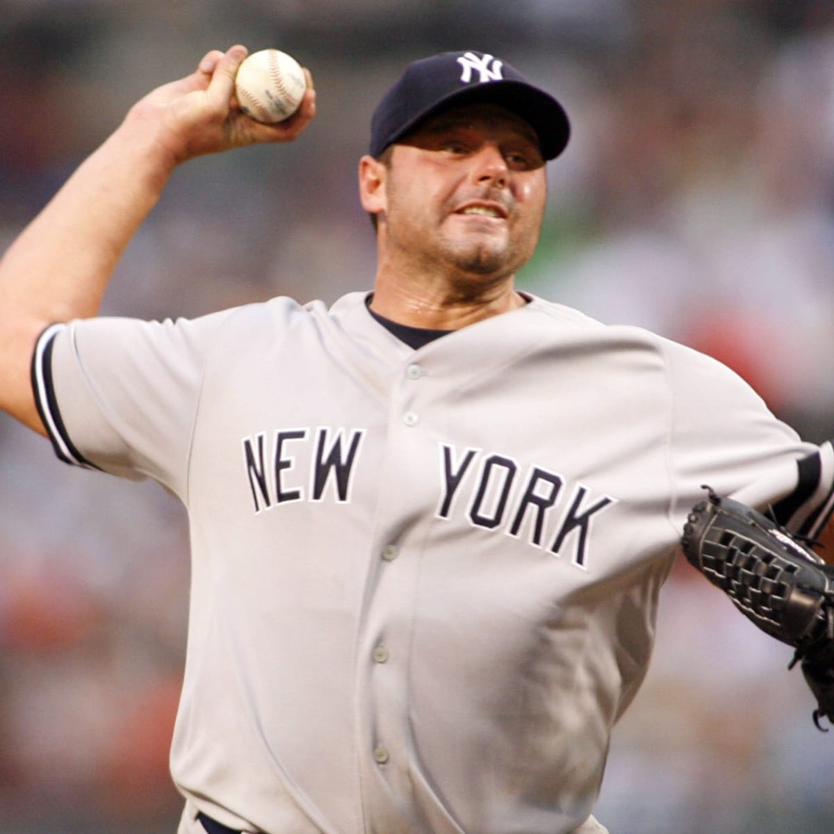 Roger Clemens, making his season debut with the Yankees, delivers a pitch  against the Pittsburgh Pirates in an interleague baseball game at Yankee  Stadium in New York, Saturday, June 9, 2007. (AP