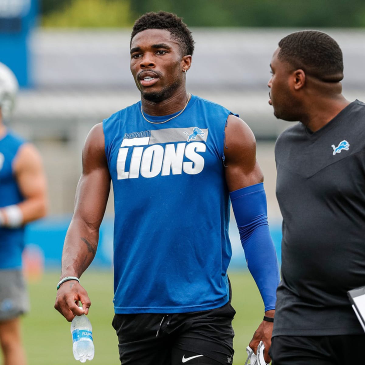 Got signed Jeff Okudah jersey. I think this was when he was a rookie I  maybe wrong. : r/detroitlions