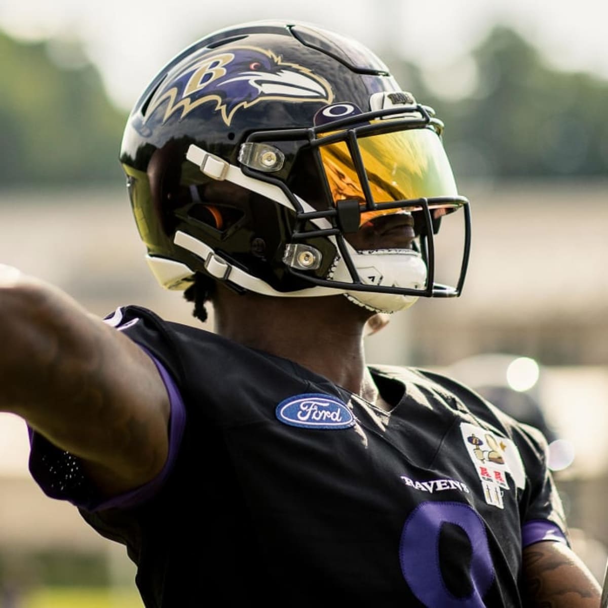 Baltimore Ravens quarterback Lamar Jackson works out during an NFL football  training camp practice, Monday, Aug. 24, 2020, in Owings Mills, Md. (AP  Photo/Julio Cortez Stock Photo - Alamy