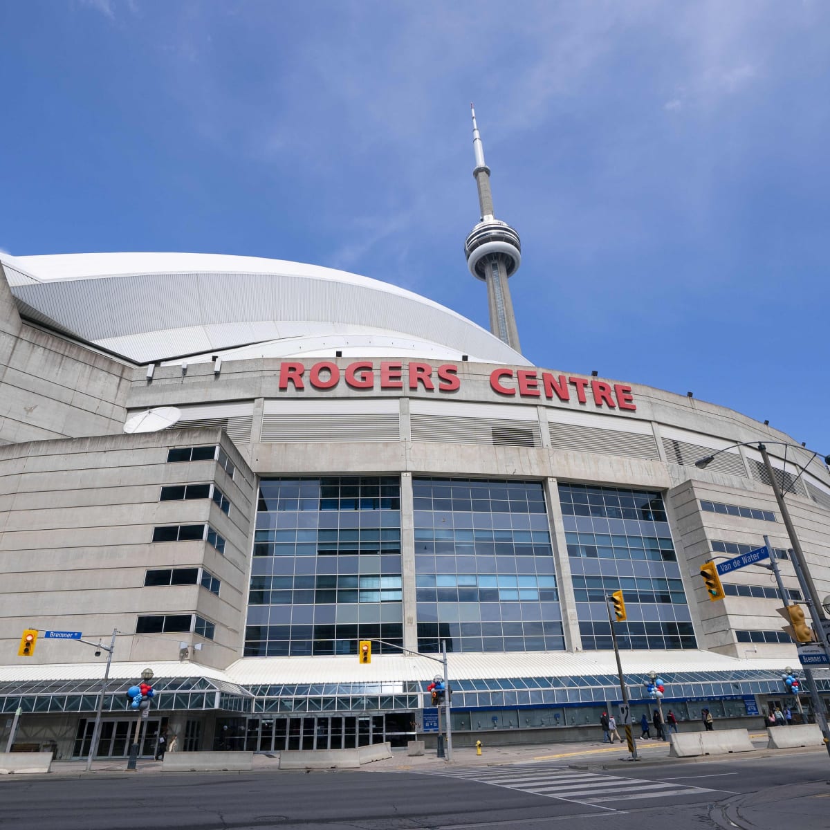 Blue Jays unveil completed Phase 1 of Rogers Centre renovations
