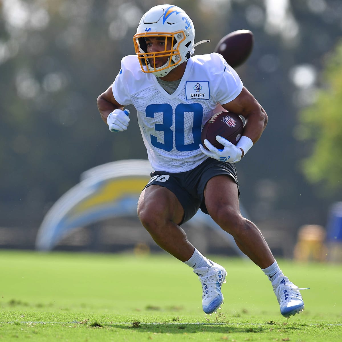 Austin Ekeler explains why he feels disrespected by the Chargers - Sports  Illustrated