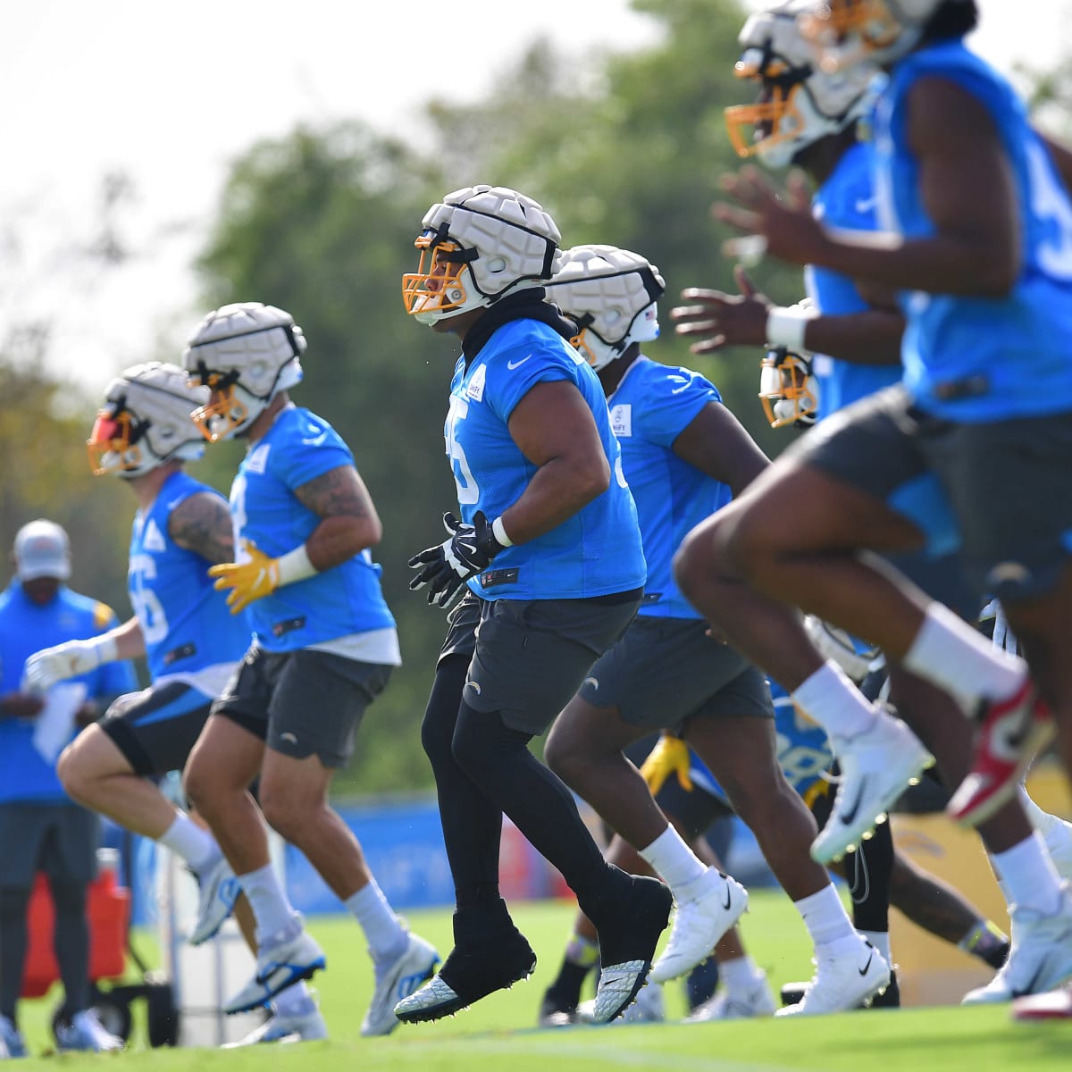 Chargers elevate Michael Bandy, Foster Sarell from practice squad