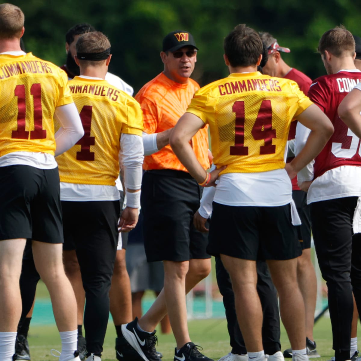 The Washington Commanders Had An Embarrassing Fan Turnout At Training Camp  Practice￼ - Daily Snark