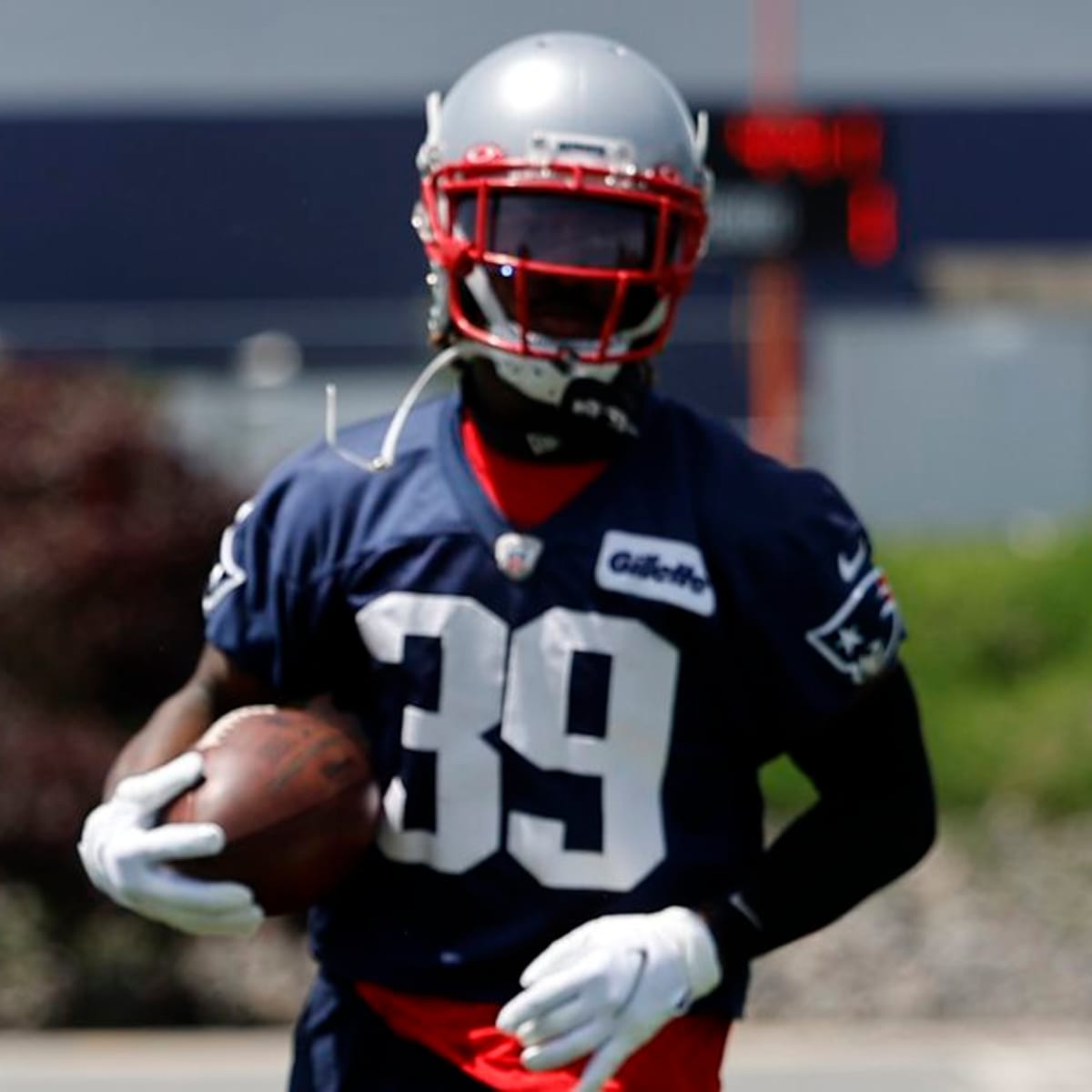 Patriots sign cornerback Terrance Mitchell to 1-year, $3 million