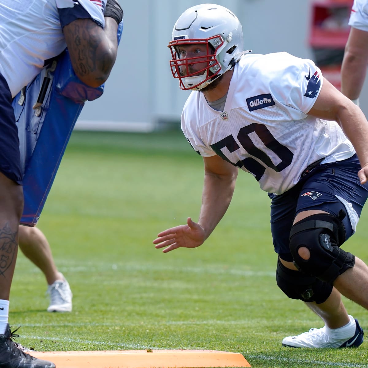 New England Patriots' Cole Strange's athleticism wows