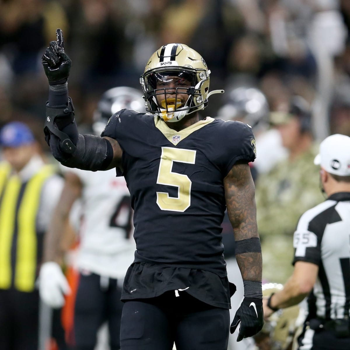 New York Jets linebacker Kwon Alexander (9) during the second half of an  NFL football game, Sunday, Oct. 23, 2022, in Denver. (AP Photo/David  Zalubowski Stock Photo - Alamy