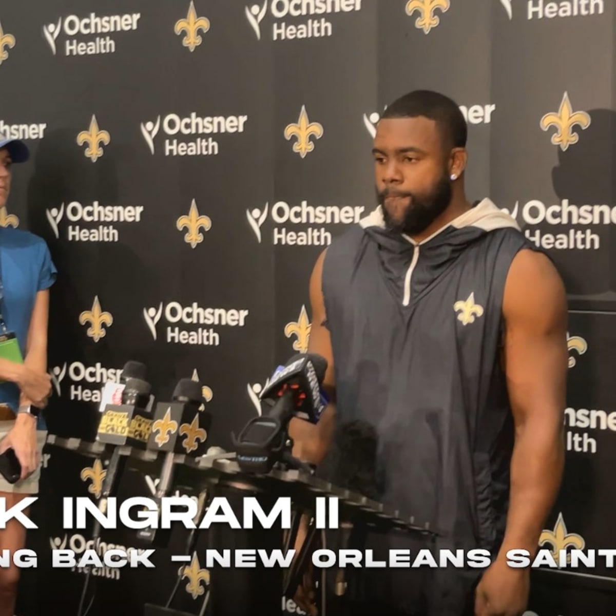 Watch Mark Ingram work undercover selling Saints gear 