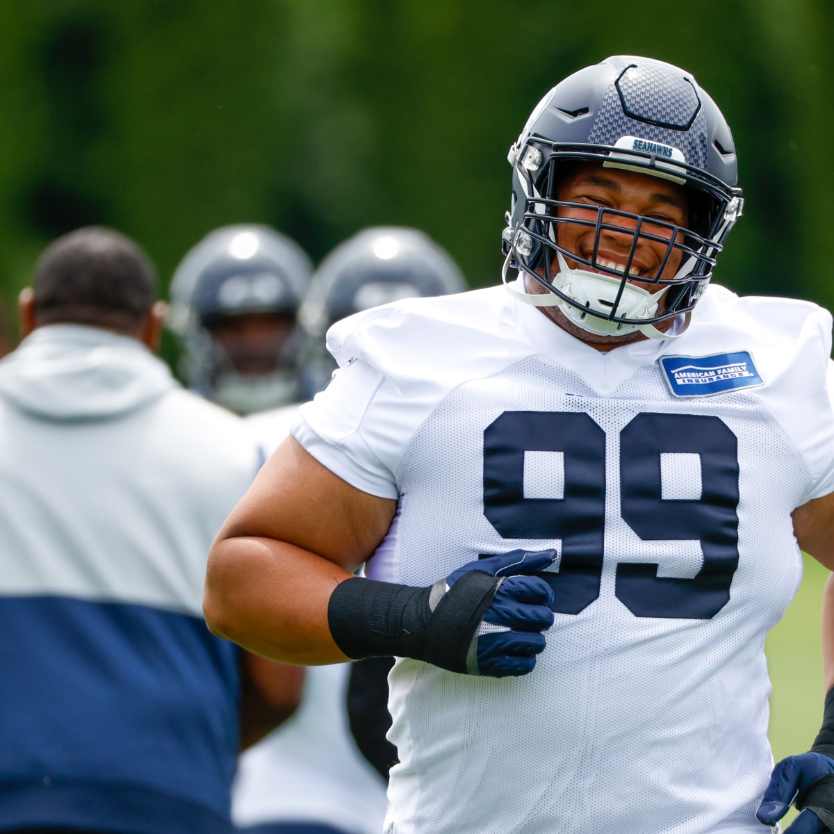 Geno Smith and Drew Lock looking uneven early in Seahawks training camp -  Field Gulls