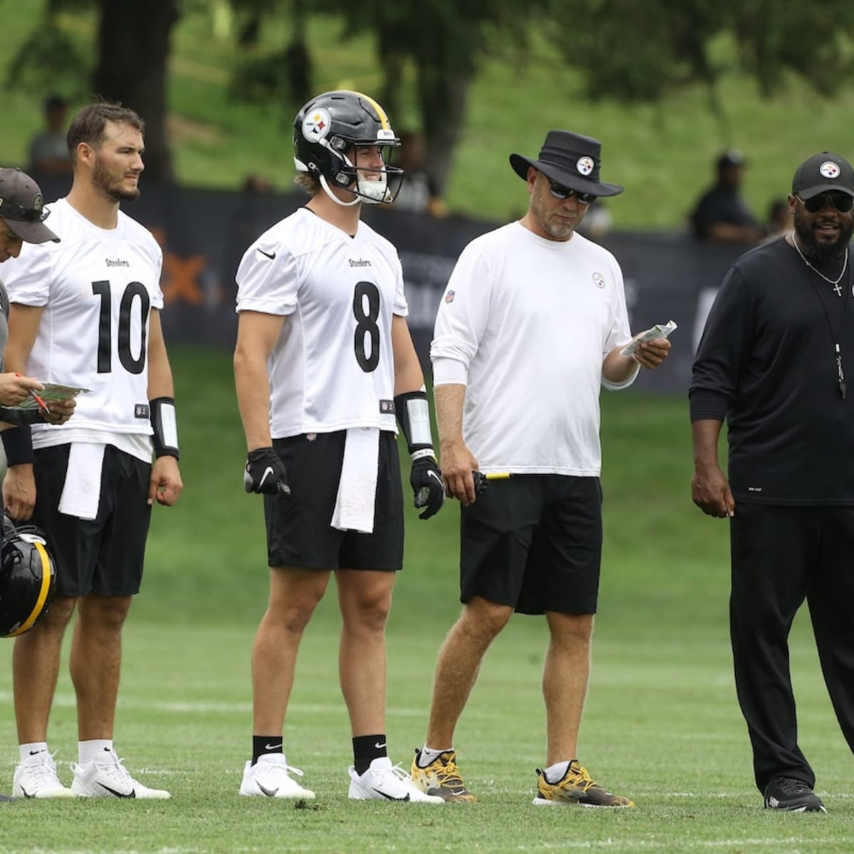 Mitch Trubisky leading Steelers QB competition over Kenny Pickett