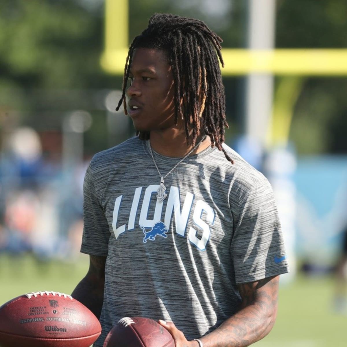 Jameson Williams throws punch at teammate during Detroit Lions training camp