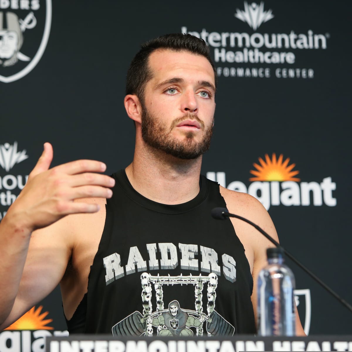 Raiders QB Derek Carr: 'I'm so proud of Lester Cotton' 