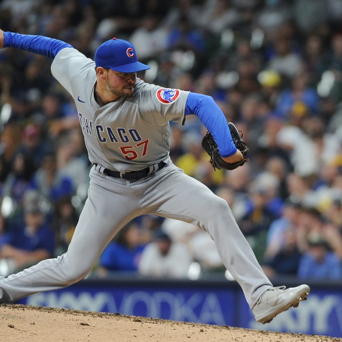 New York Yankees trade for Chicago Cubs rookie reliever Scott