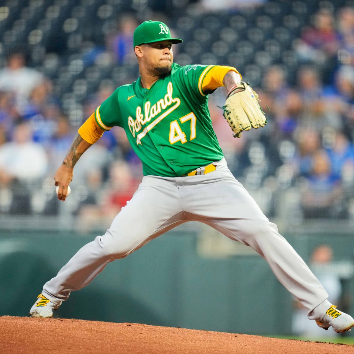 Frankie Montas trade: Yankees boost rotation at deadline by