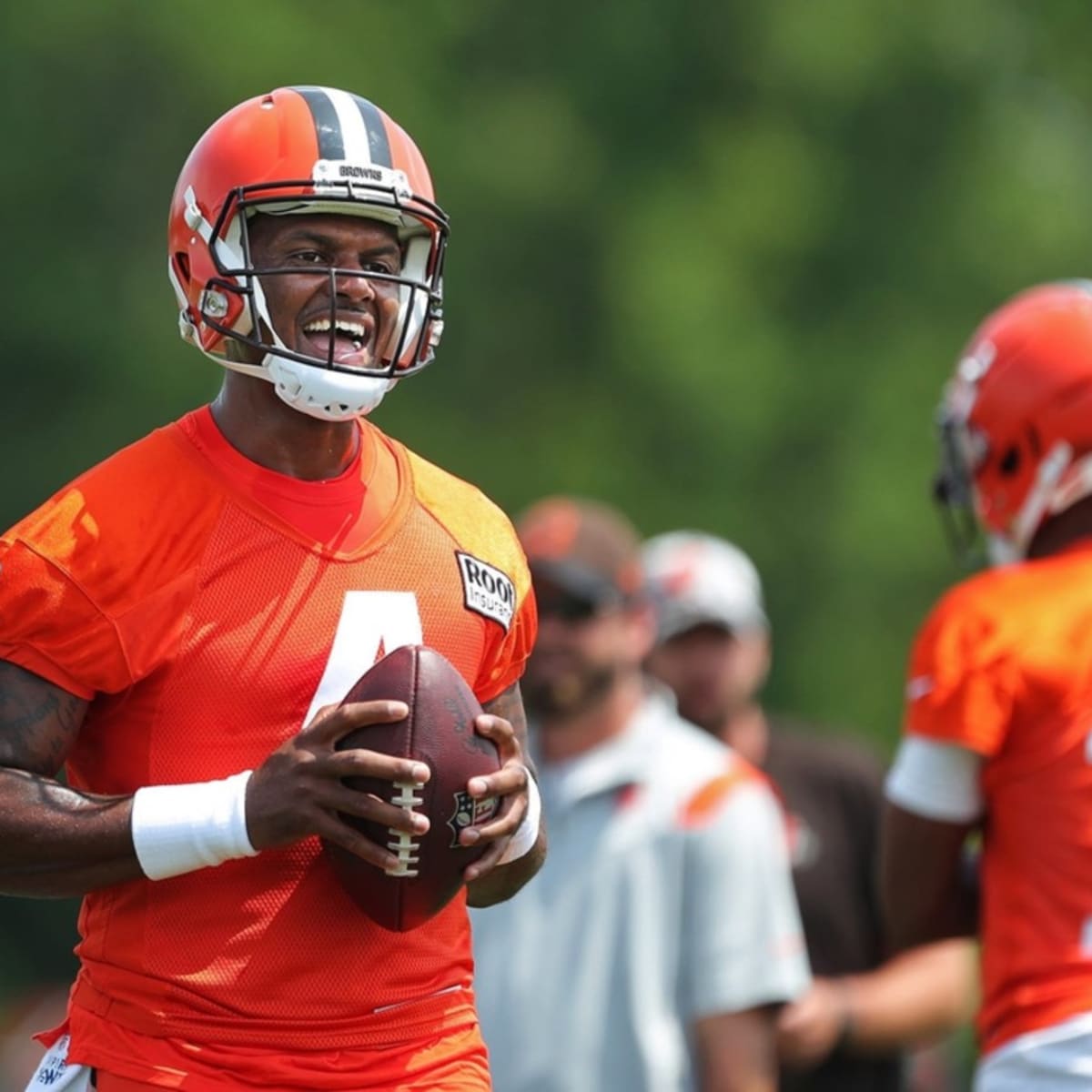 Deshaun Watson Made Call on Shoulder Ahead of Ravens Game - Sports  Illustrated Cleveland Browns News, Analysis and More