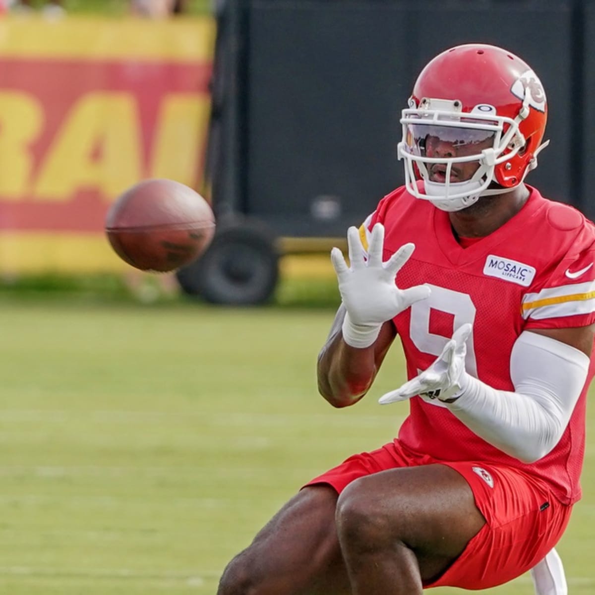 KC Chiefs Sign WR JuJu Smith-Schuster to One-Year Contract - Sports  Illustrated Kansas City Chiefs News, Analysis and More