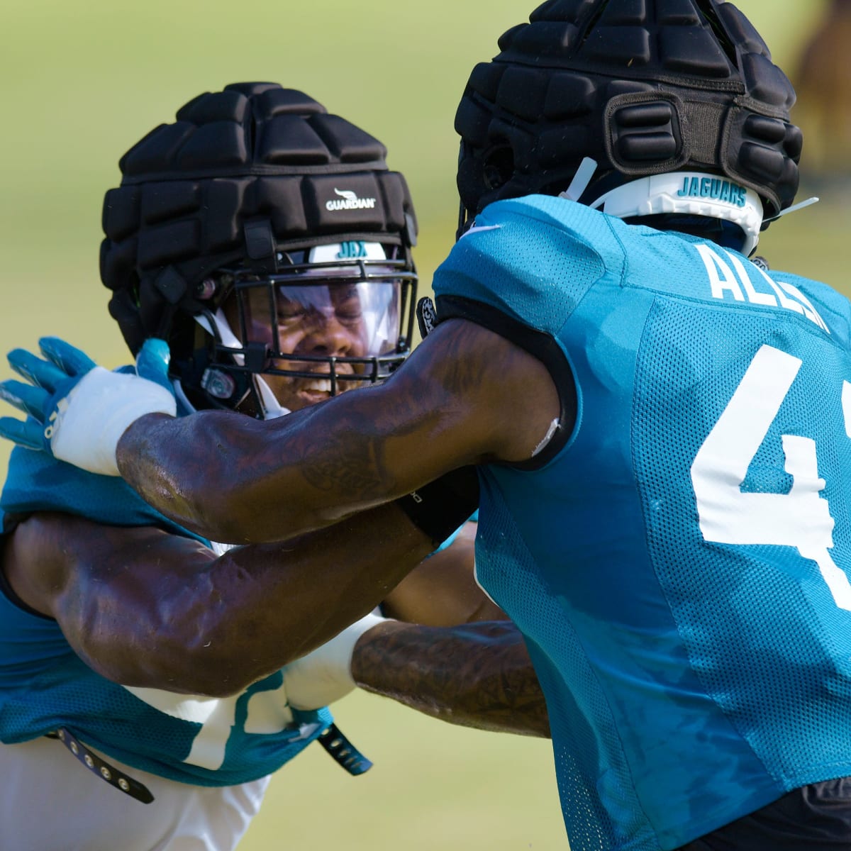 Jacksonville Jaguars' Travon Walker debuts, gets first sack in