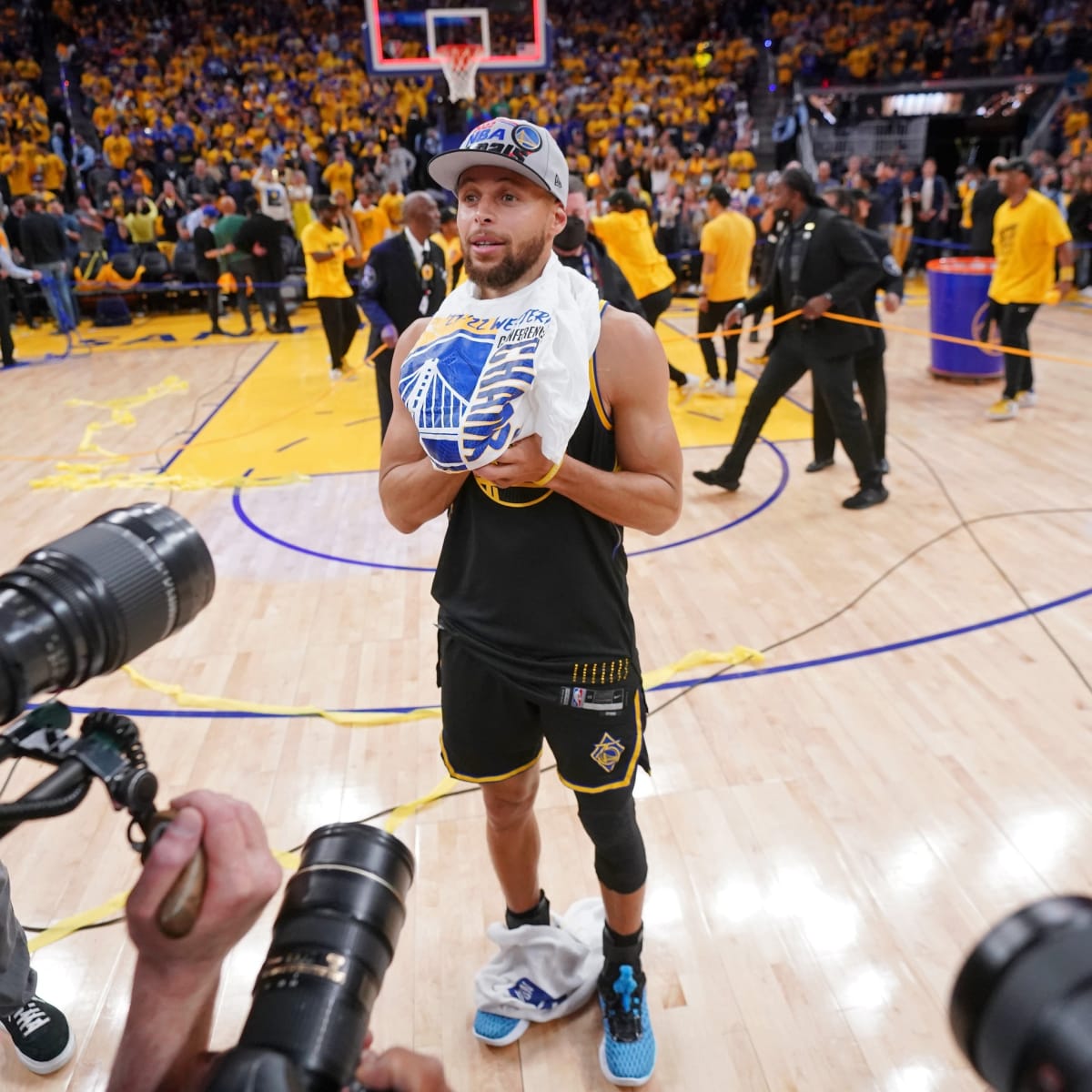 What To Watch For In Lakers-Warriors 2022-23 NBA Opening Night Matchup -  Fastbreak on FanNation