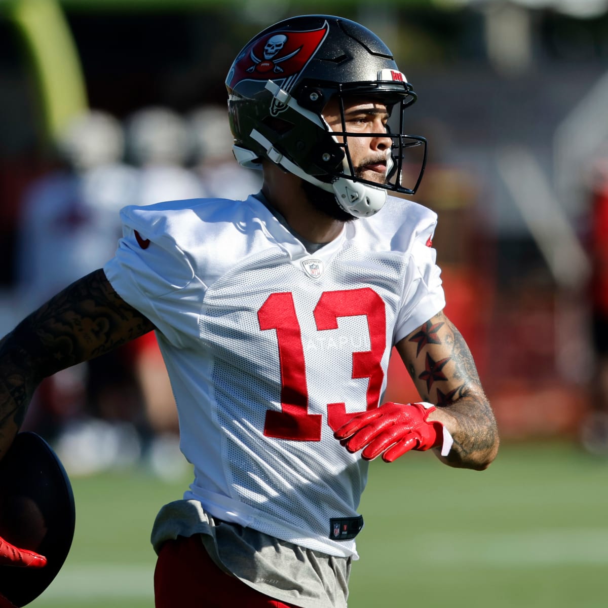 Tampa Bay Buccaneers wide receiver Mike Evans admits timing of protest was  bad - ESPN