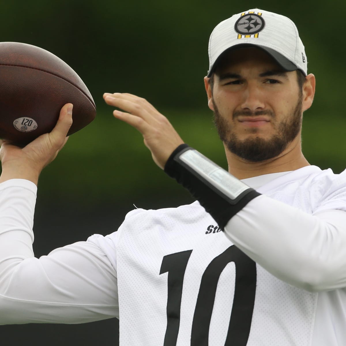 N.J.'s Kenny Pickett climbing Steelers' QB depth chart 