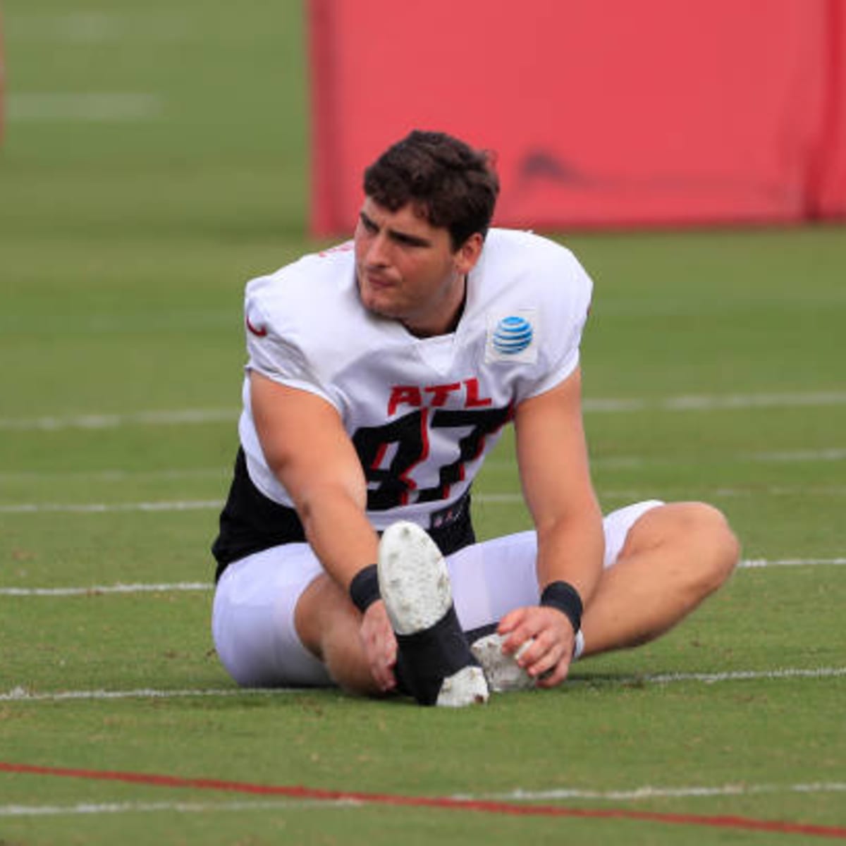 Former UGA TE John Fitzpatrick catches TD in training camp for Falcons