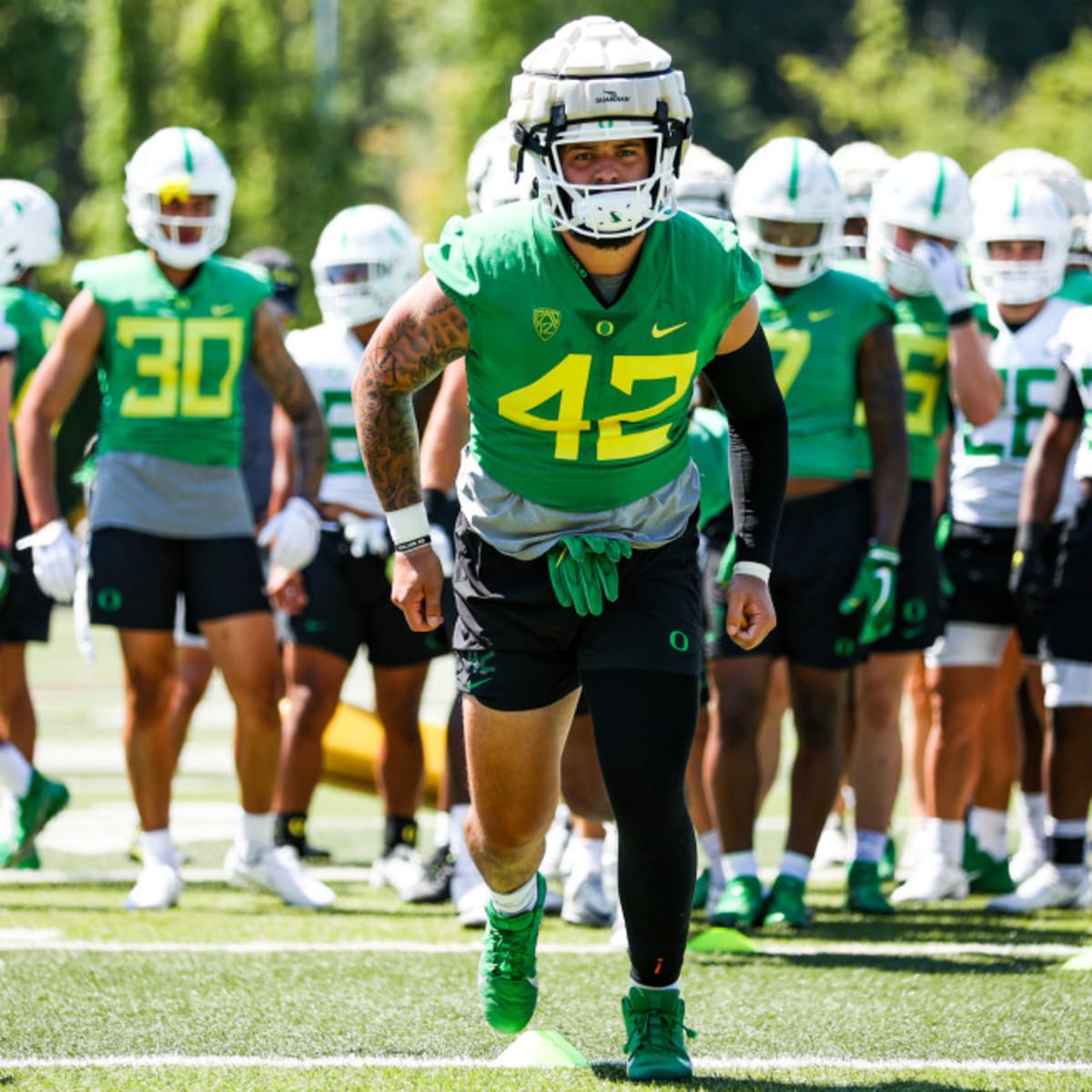 Oregon lands inside top-15 of preseason USA Today Coaches Poll - On3