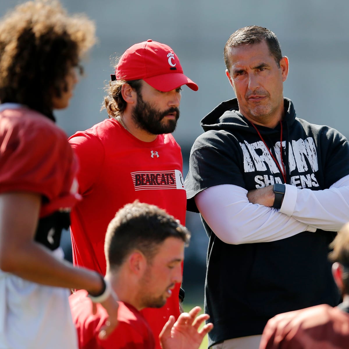 Luke Fickell, Cincinnati happy with Ben Bryant at QB, looking for more  balance - The Athletic