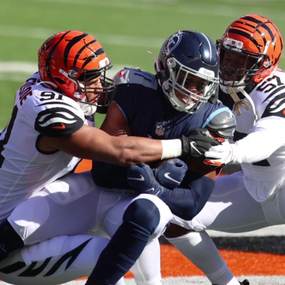 Chicago Bears fullback Khari Blasingame (35) catches a pass during warmups  before an NFL football game in Chicago, Sunday, Nov. 13, 2022. (AP  Photo/Nam Y. Huh Stock Photo - Alamy