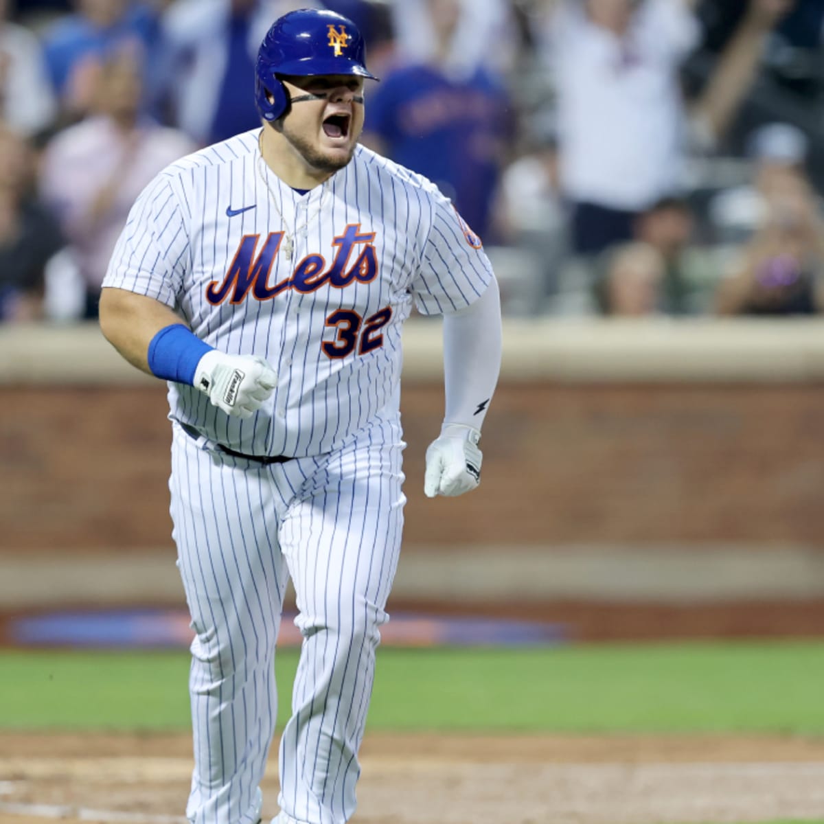 Why Daniel Vogelbach changed his walk-up song to 'Milkshake' — and why Mets  teammates followed suit