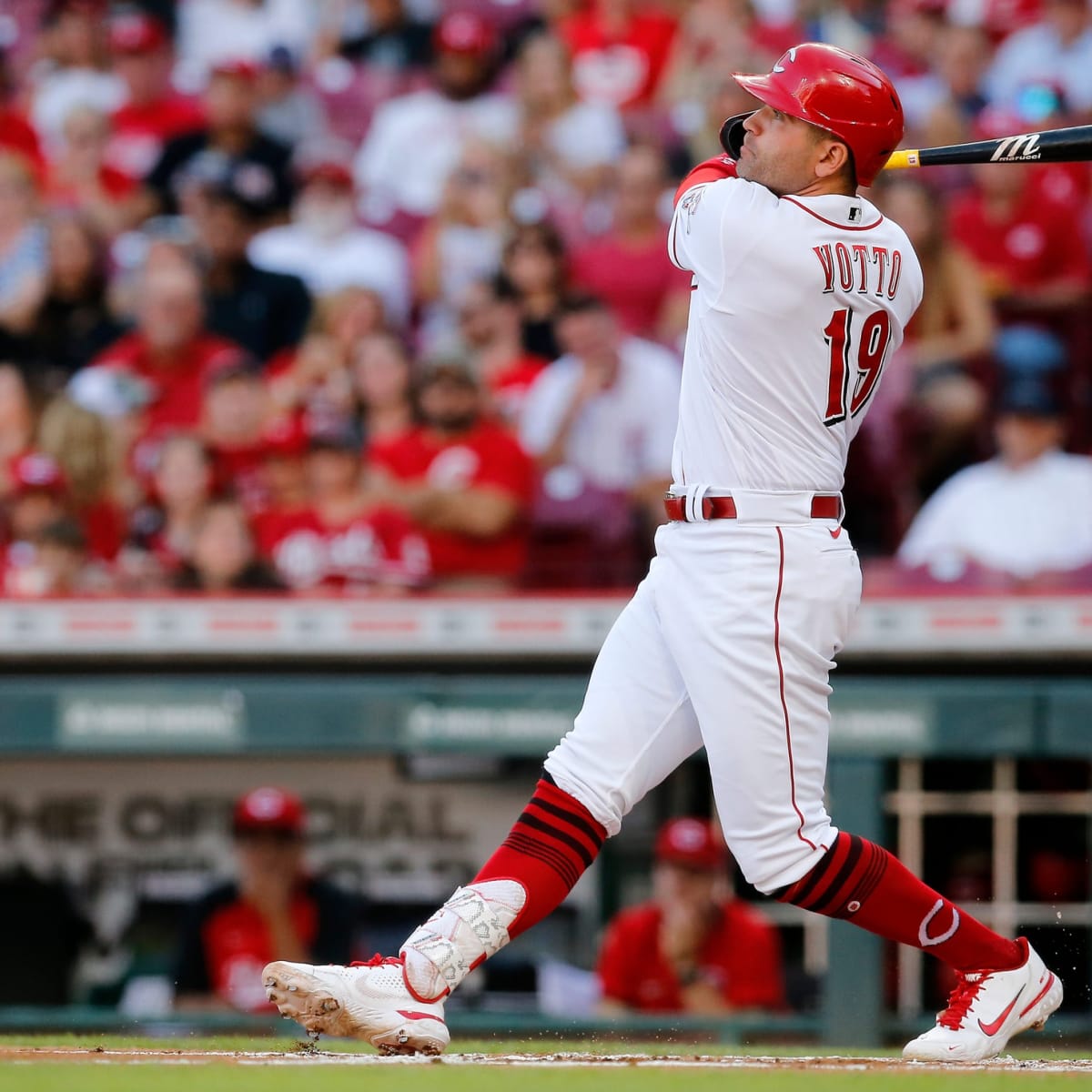 Internet sensation Joey Votto shares a heartwarming moment with