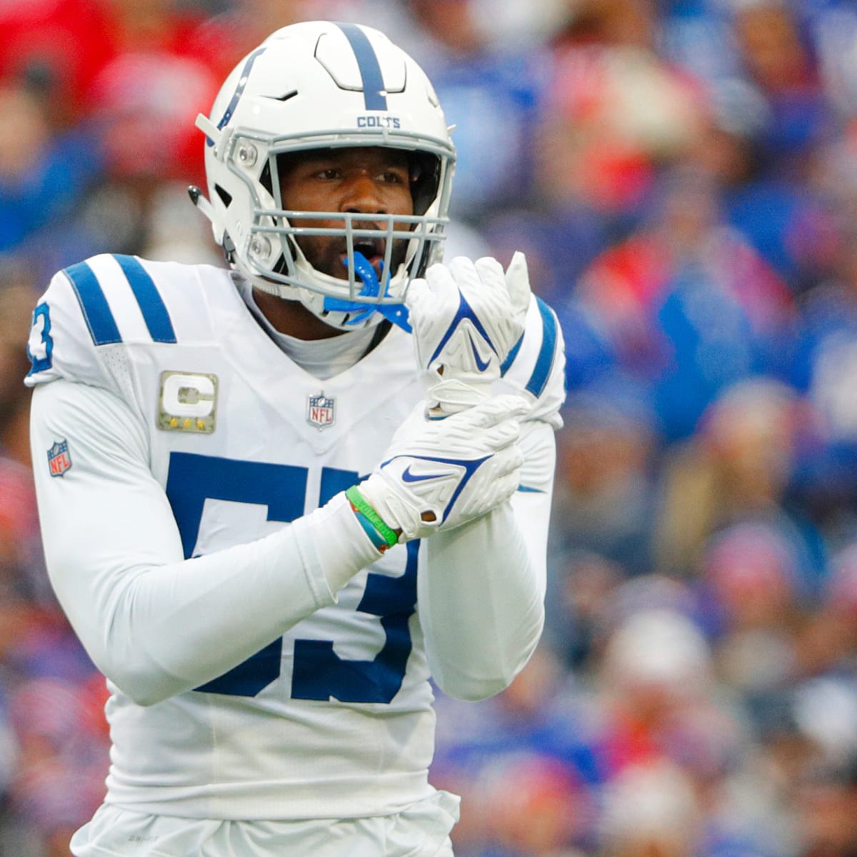 Indianapolis Colts' LB Shaquille Leonard Showing Out at Training Camp -  Sports Illustrated Indianapolis Colts News, Analysis and More