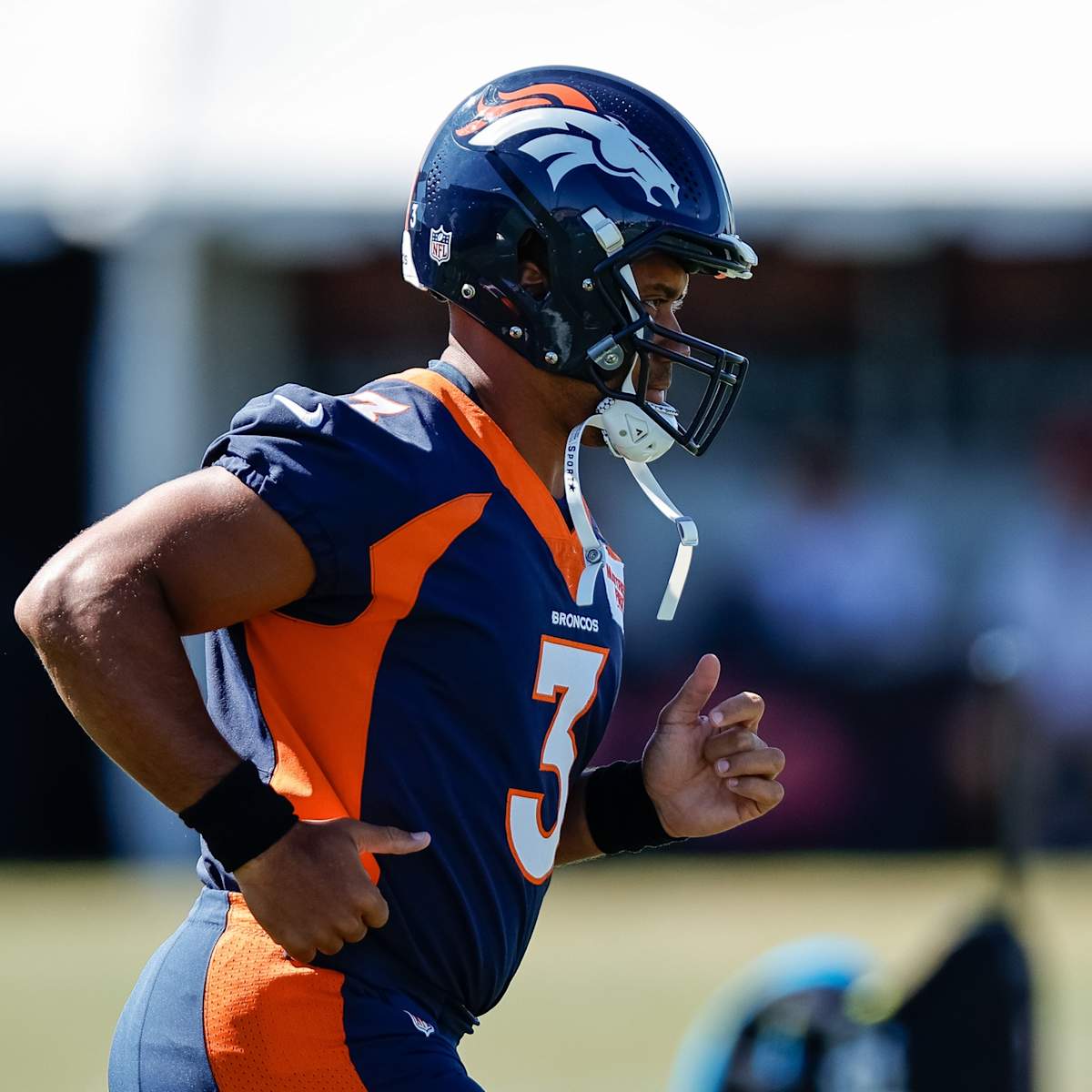 Broncos: NFL great publicly mocks Russell Wilson - A to Z Sports