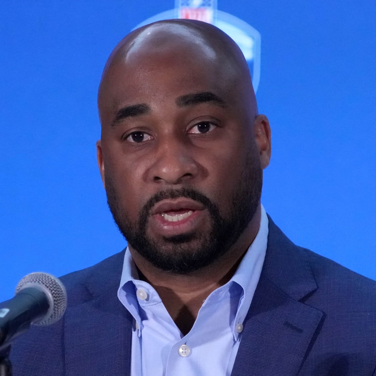 Broncos name NFL exec Damani Leech as team's new president