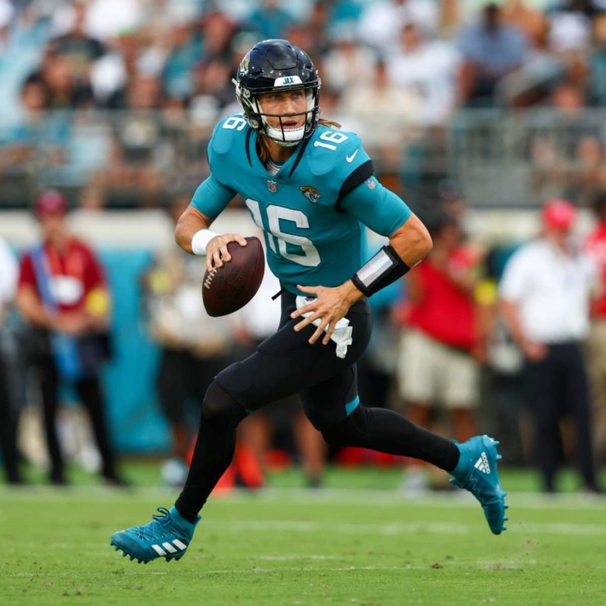 Trevor Lawrence Throws for 71 Yards in Preseason Debut as Jaguars Lose to  Browns, News, Scores, Highlights, Stats, and Rumors