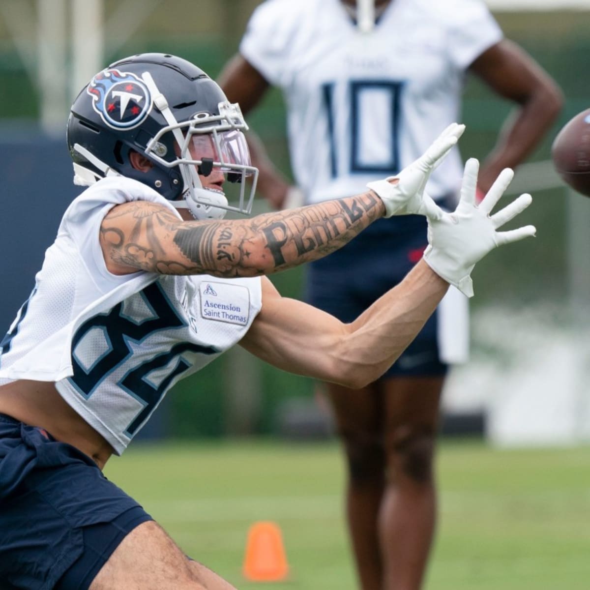 Beasley passes physical, added to Titans roster among moves