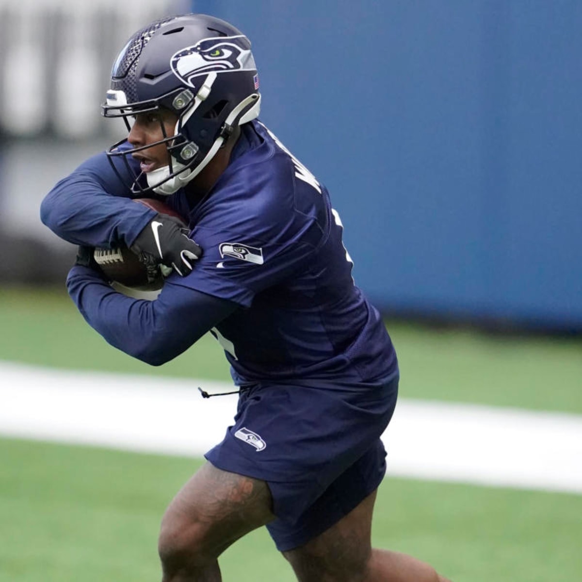 Seahawks' Carroll sees rookie Kenneth Walker as three-down RB