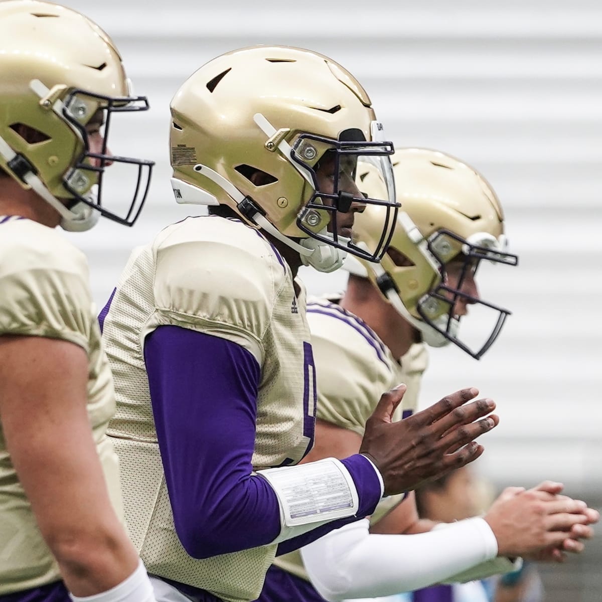 Washington Lands Commitment From 2024 3-Star OL - Sports Illustrated Washington  Huskies News, Analysis and More